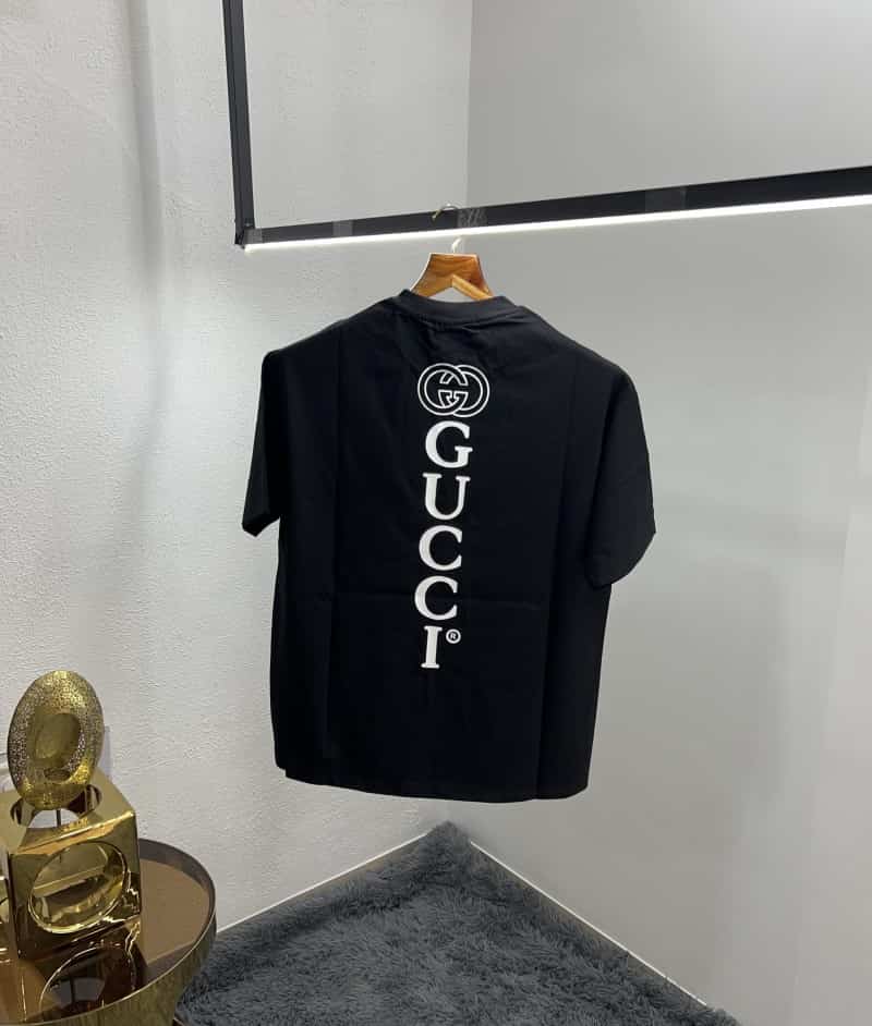 Gucc_i camaro black imported oversized t-shirt