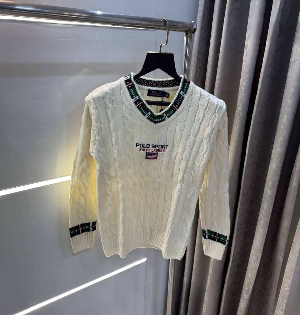 Ralp h Lauren cream Knitted Premium Pull Over