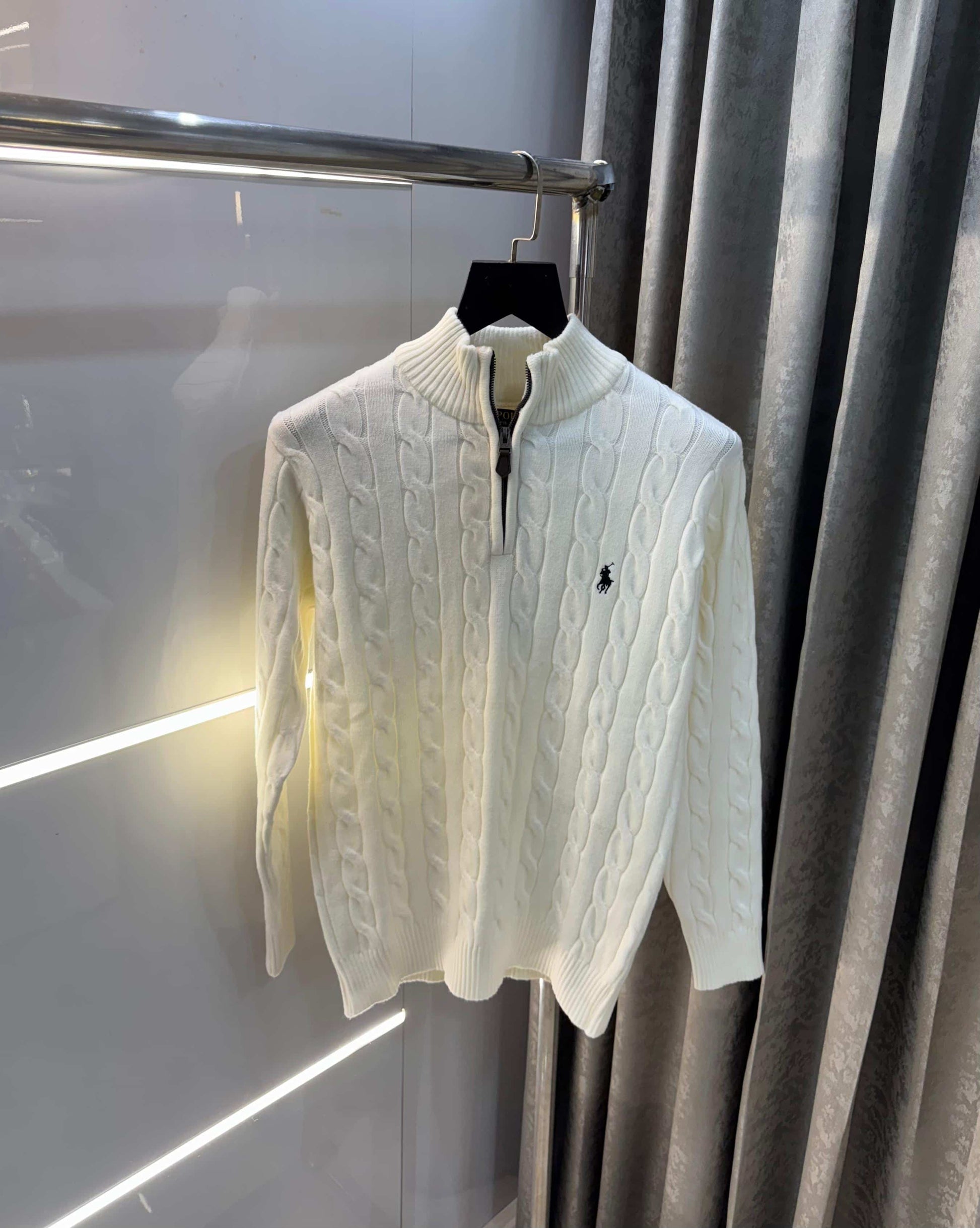 Ralph Laure n White Imported Knitted Pull Over