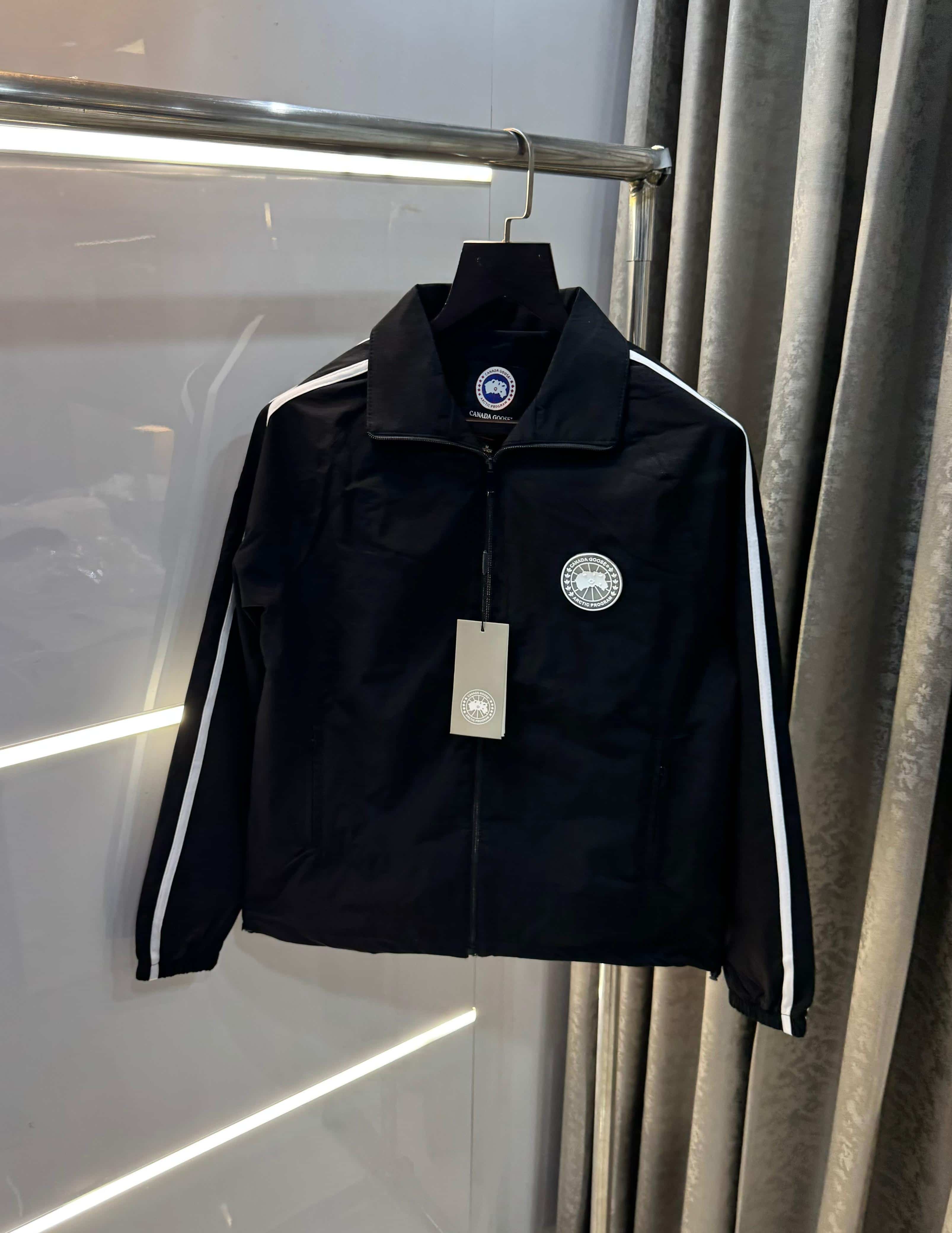 Canad a Goose Black Imported Premium Luxury Jacket