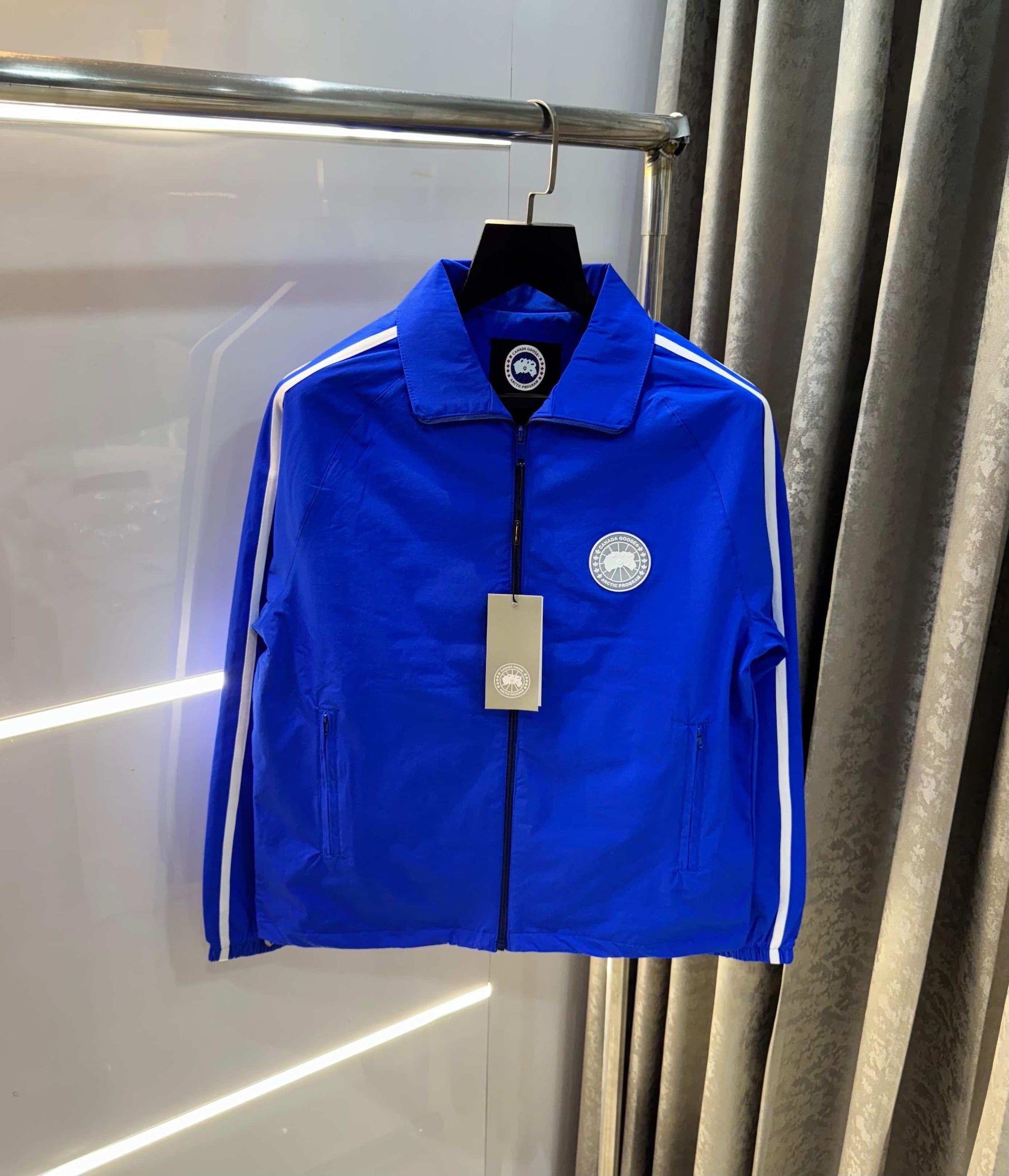 Canad a Goose Blue Imported Premium Lu·X..ury Jacket