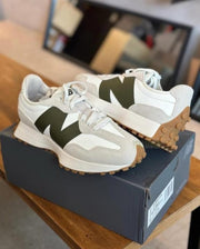 New Balance 327 Moonbeam OAK LEAF GREEN