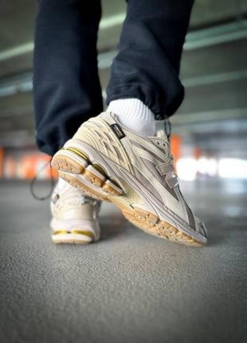 N3w. 6al_4nC3 1906R CORDURA DESERT