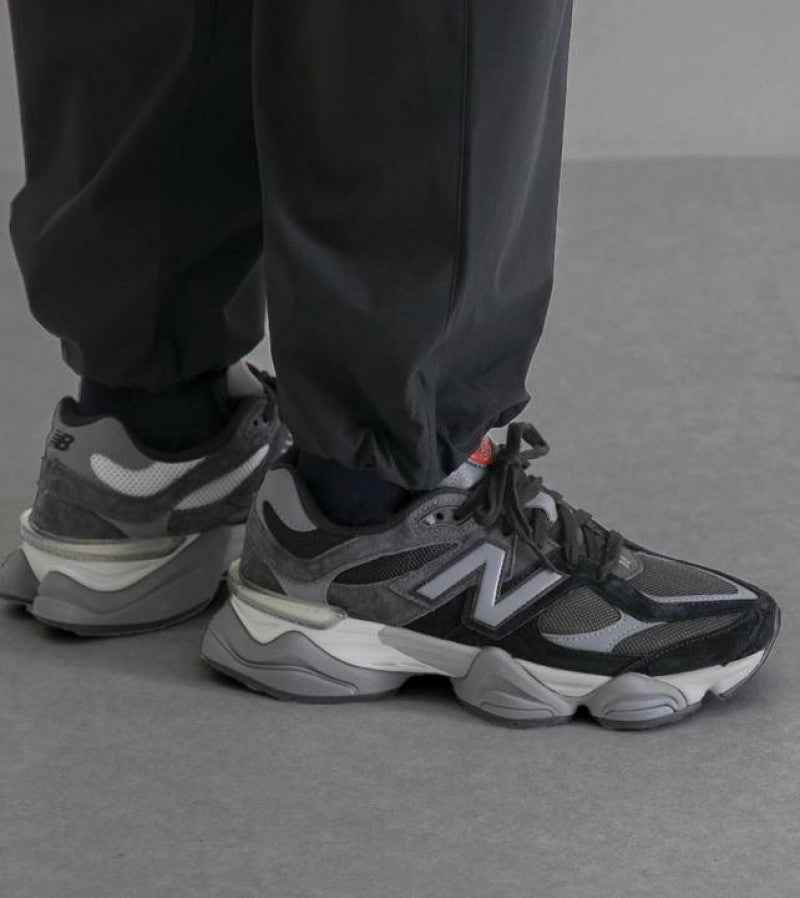 New Balance 9060 Black Castle Rock