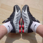 Nike Air Shox R4 METALLIC BLACK SILVER