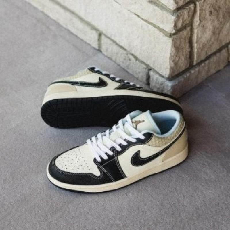 Nike Air Jordan 1 Low SE COCONUT MILK BLACK