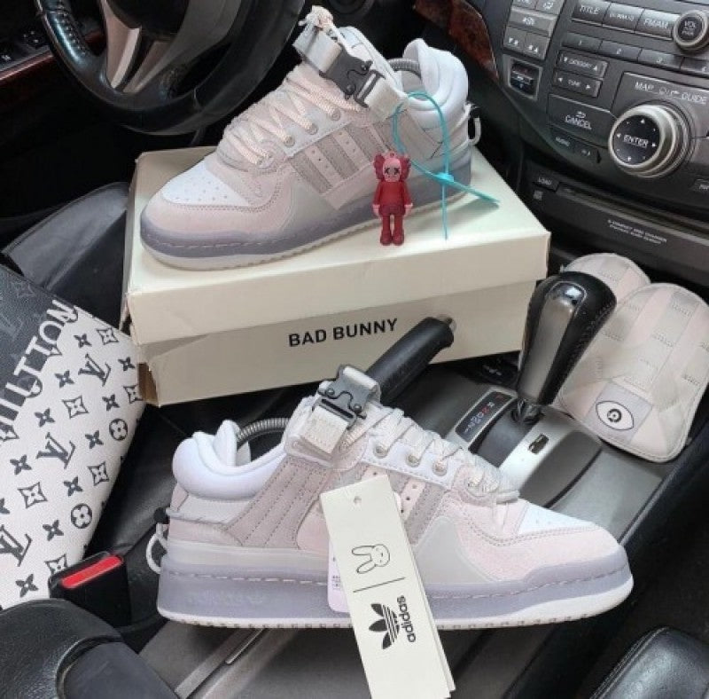 S bad bunny grey