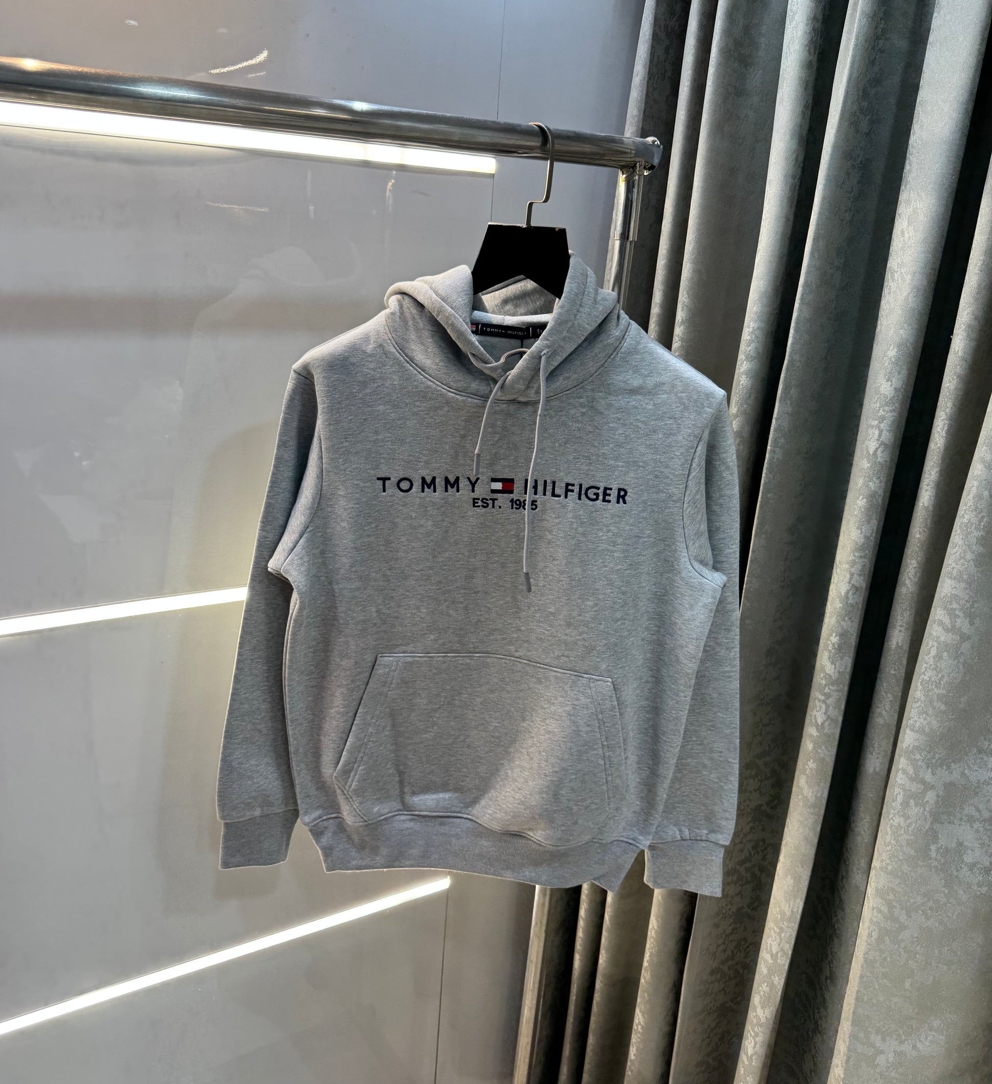 Tomm y Hilfiger Grey Embroidery Logo Imported Hoodie