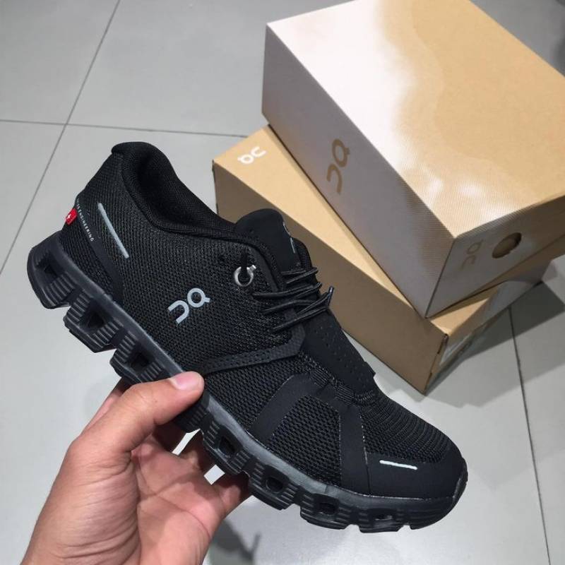 On Cloud 5 Running Waterproof Black