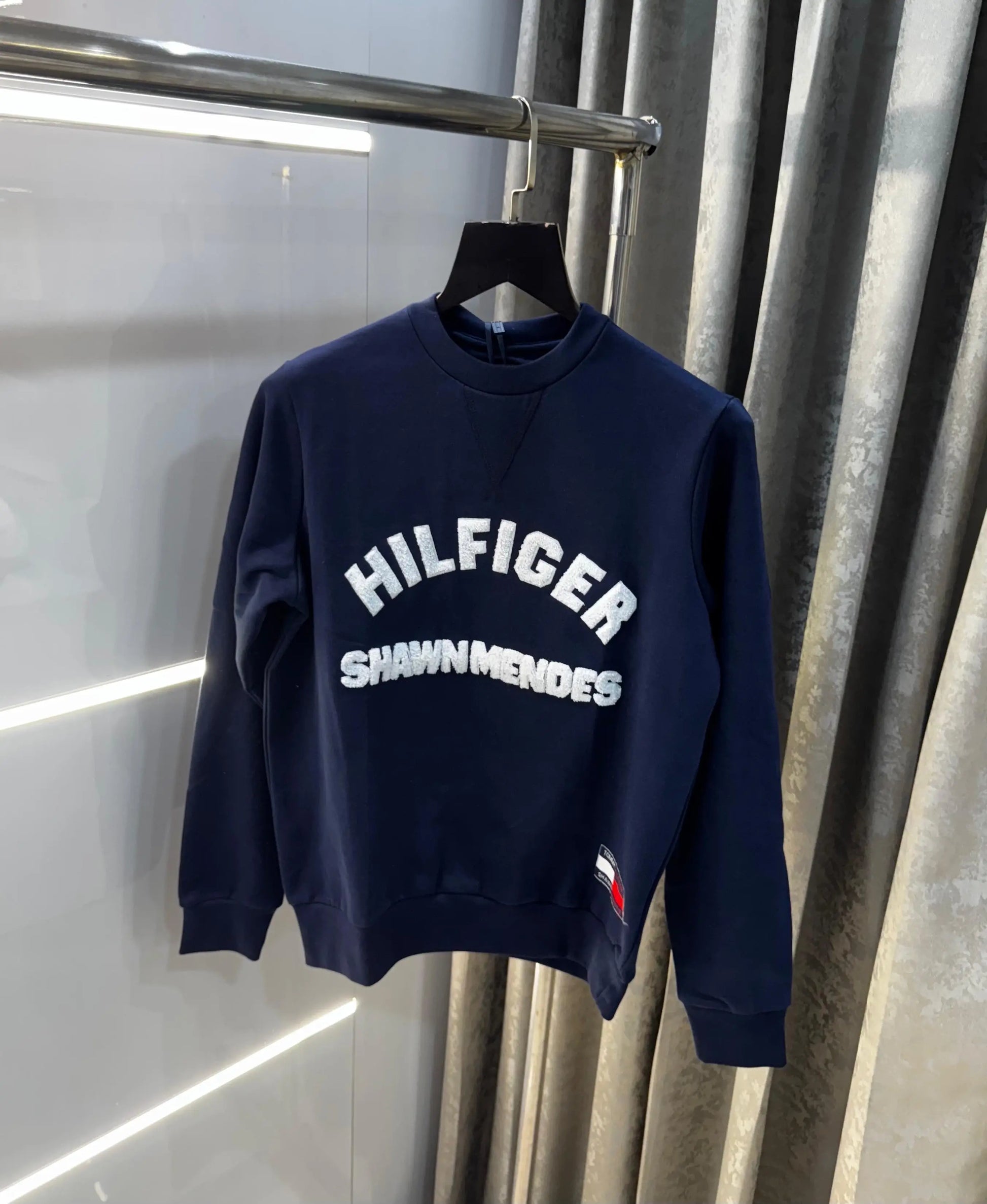 Tomm y Hilfiger Navy Blue Premium Sweatshirt