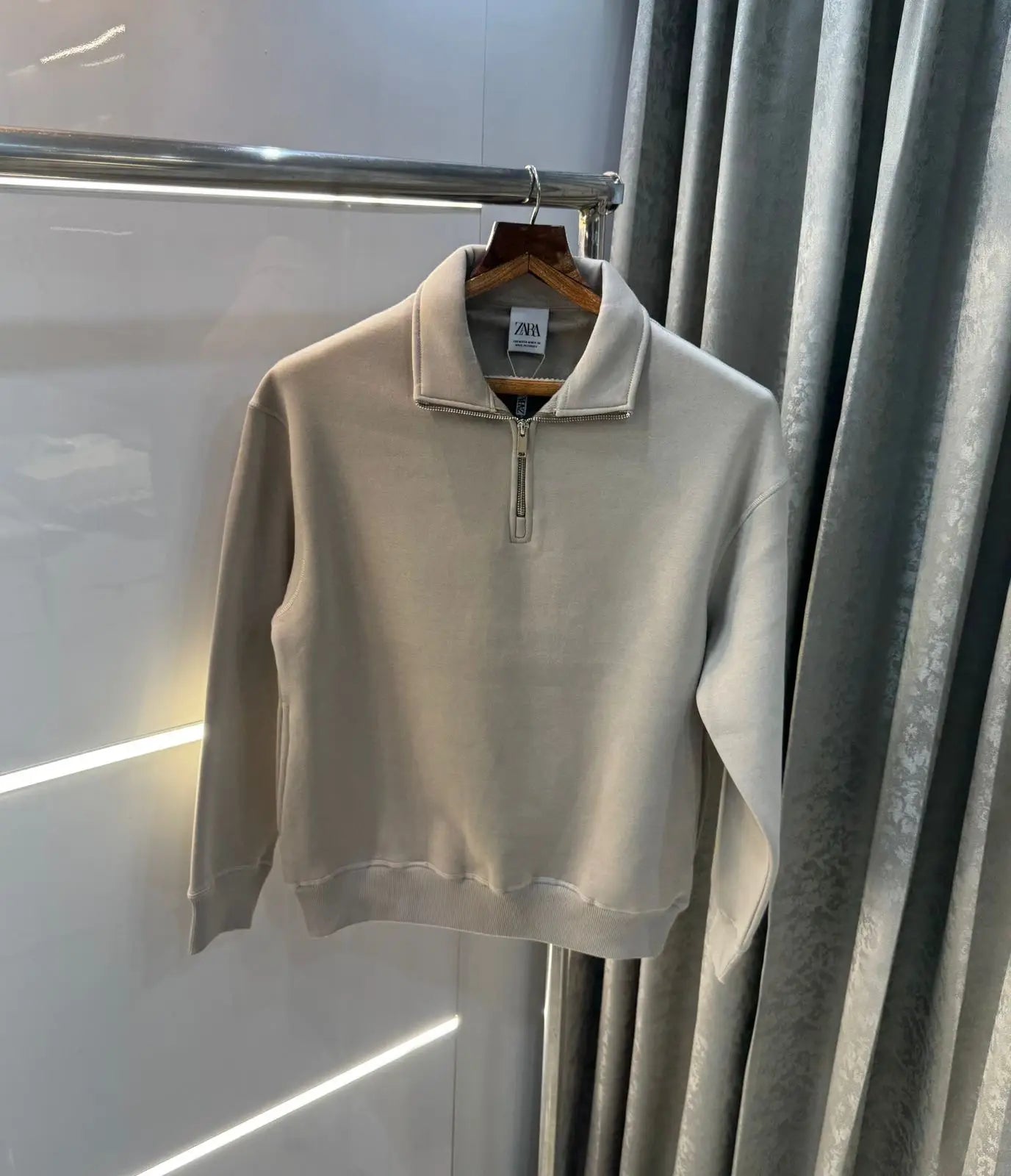 Zar a Baige  Premium Classic Sweatshirt
