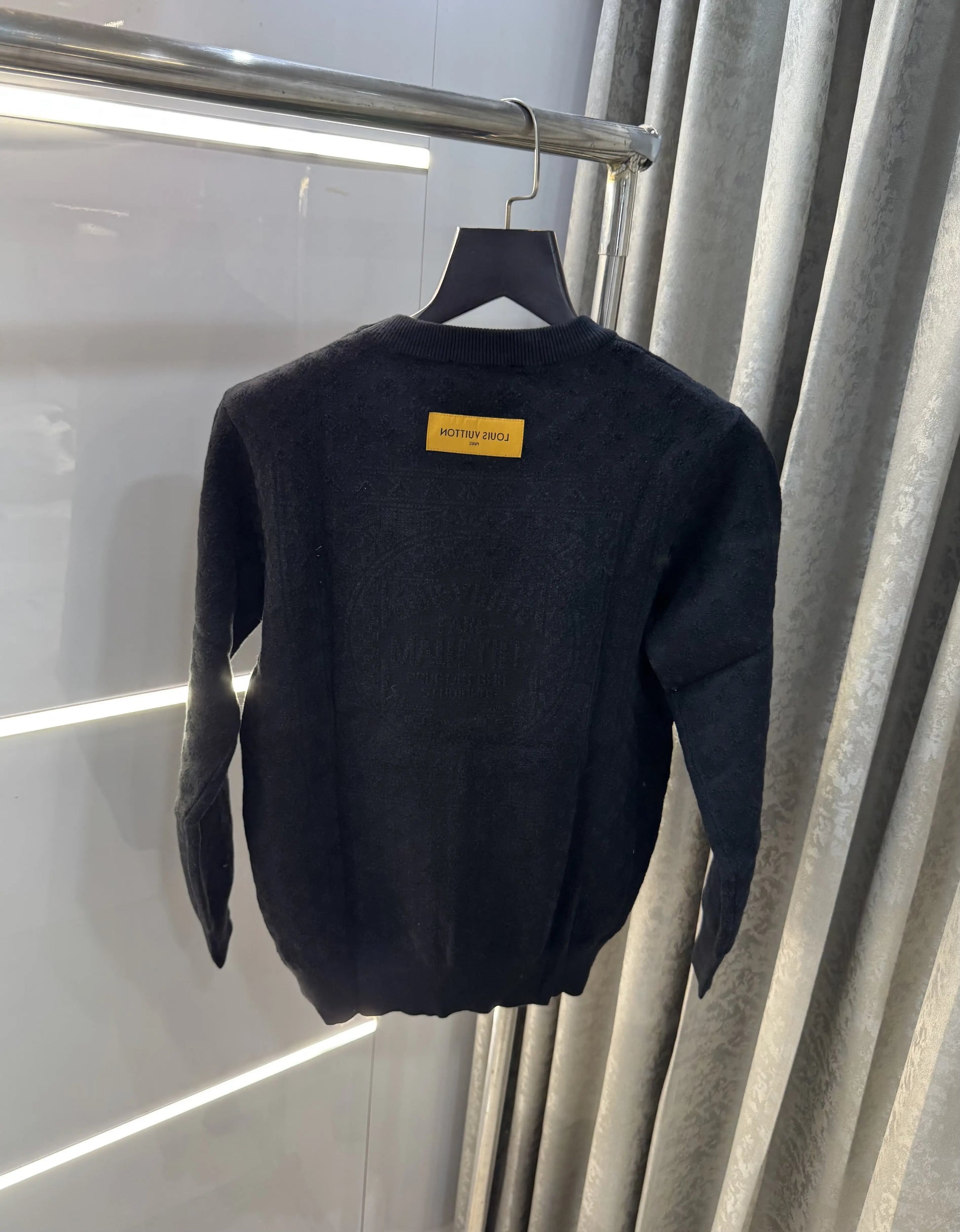 Louis  Vuitton Black Logo Work Imported Pull Over