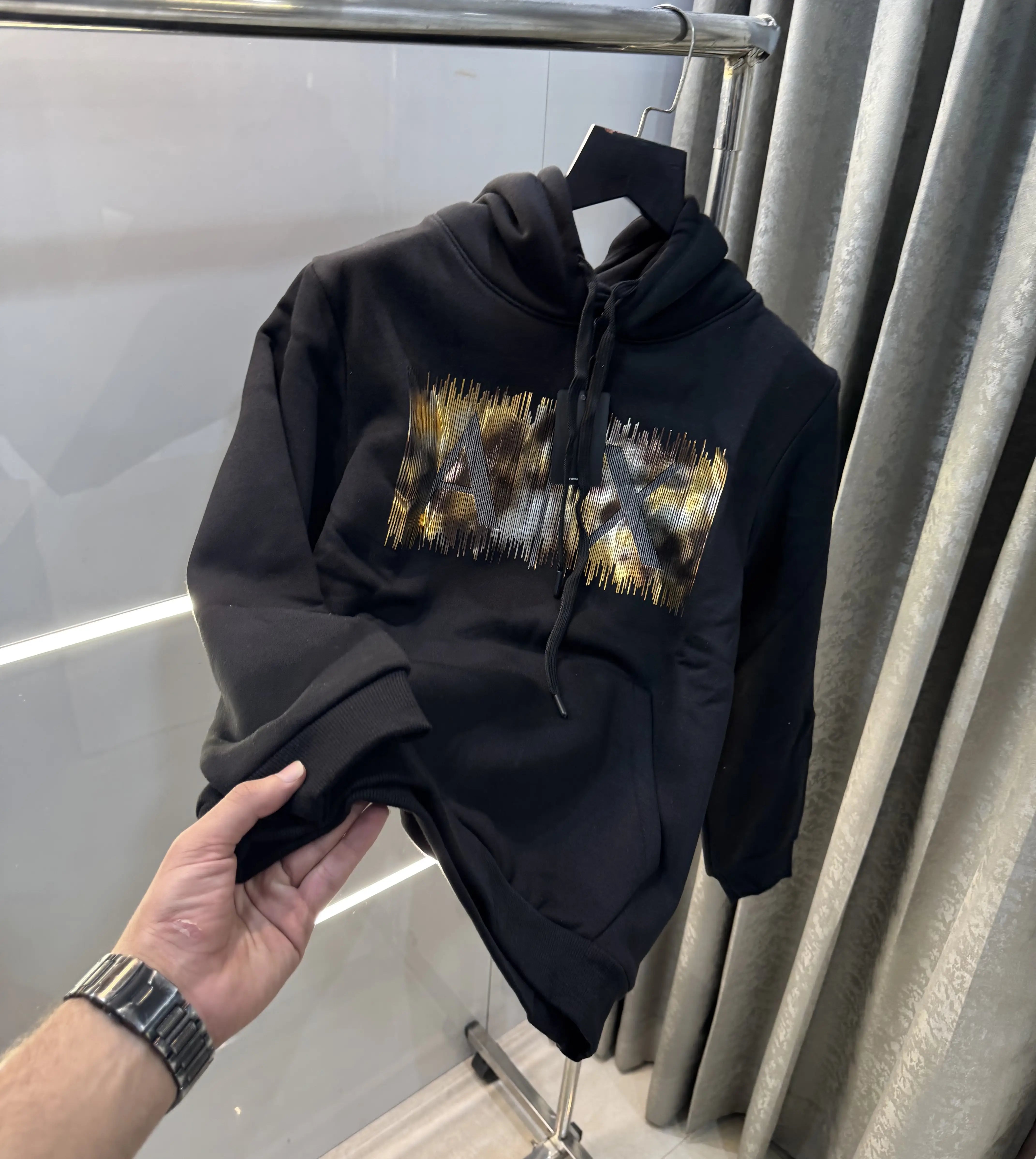 Arman i Exchange Black Logo Print Imported Hoodie