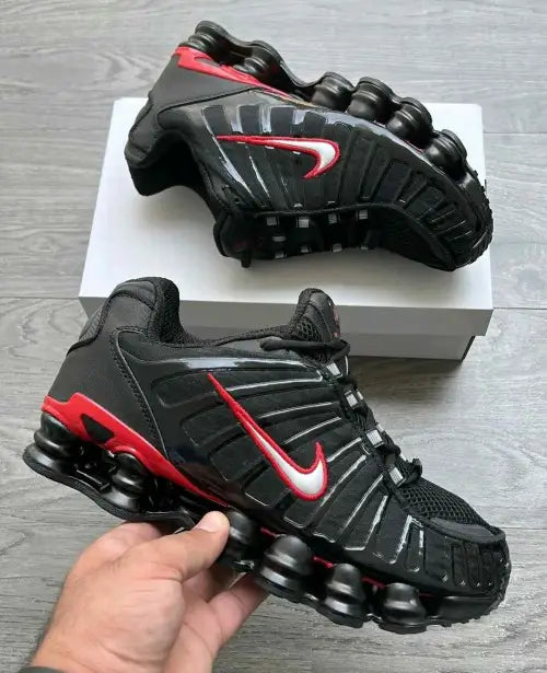 Nike Shox Dracula TL BLACK UNIVERSITY RED