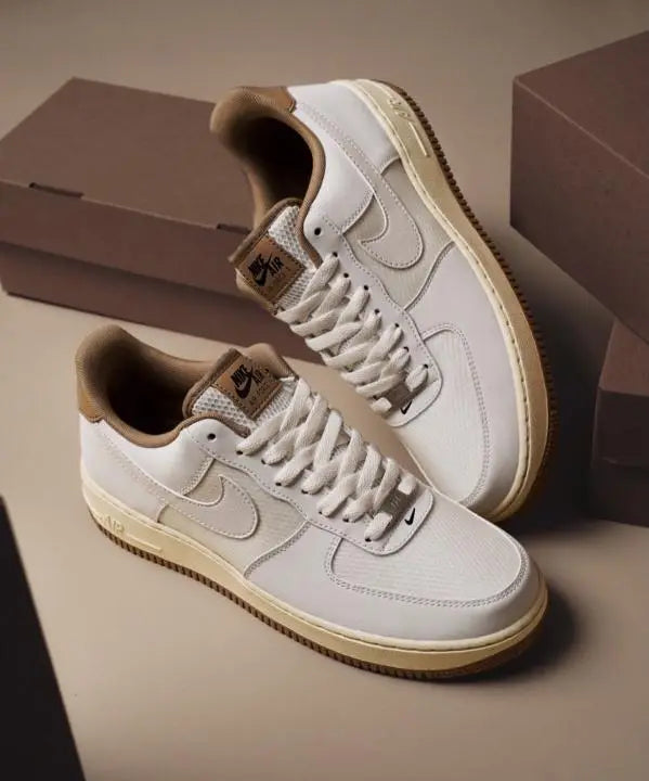 Nike Air Force 1 LV8 SUMMIT WHITE KHAKI