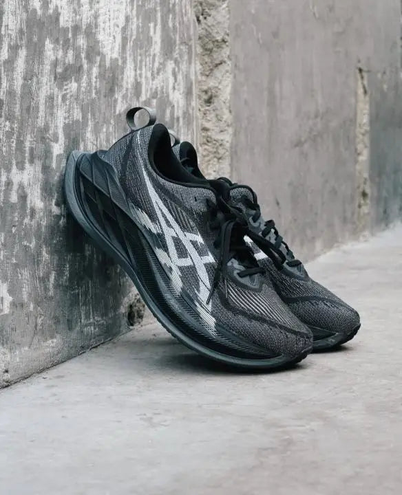 Asics SuperBlast 2 BLACK