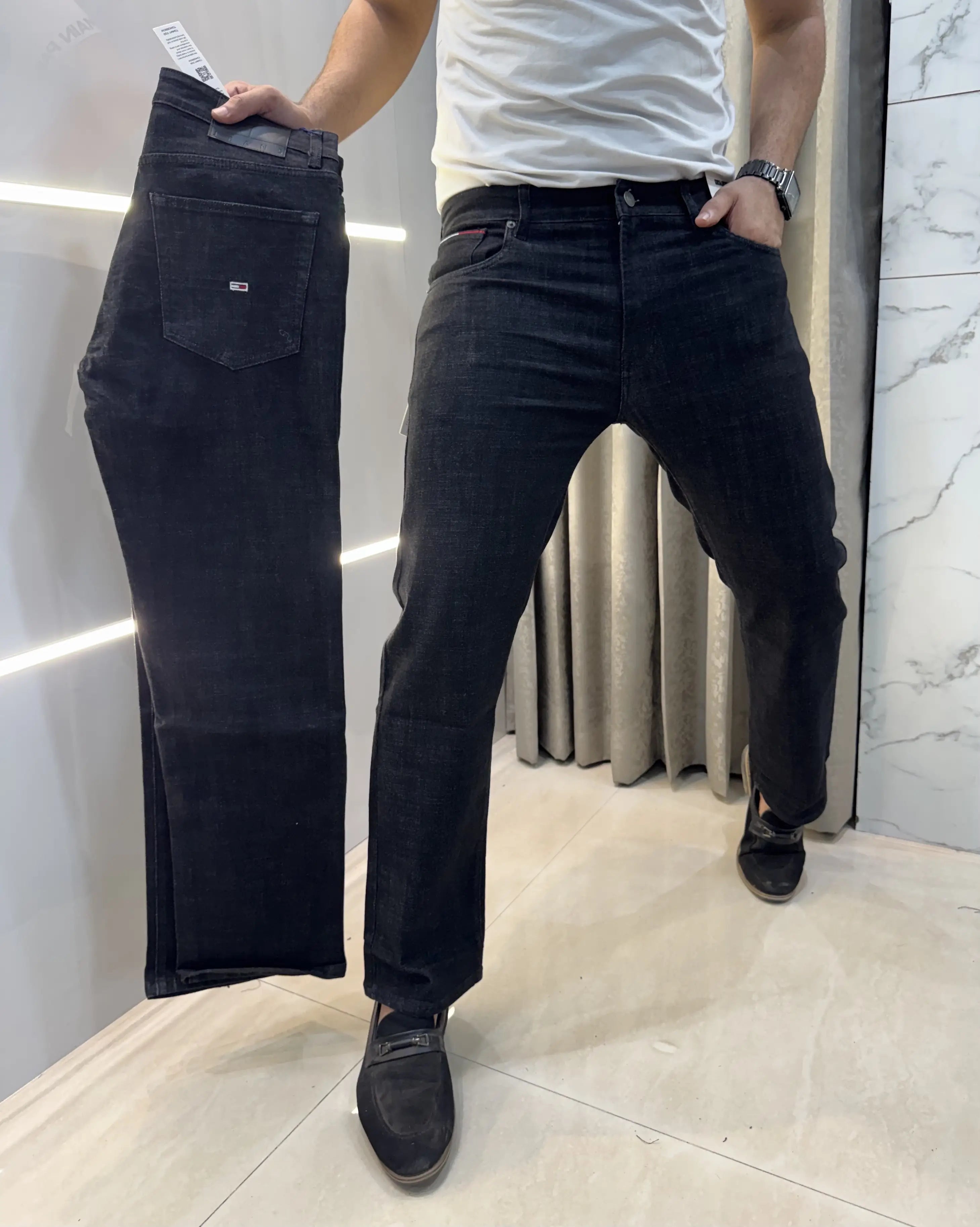Tommy Hilfiger Carbon Black Classic Premium Denim