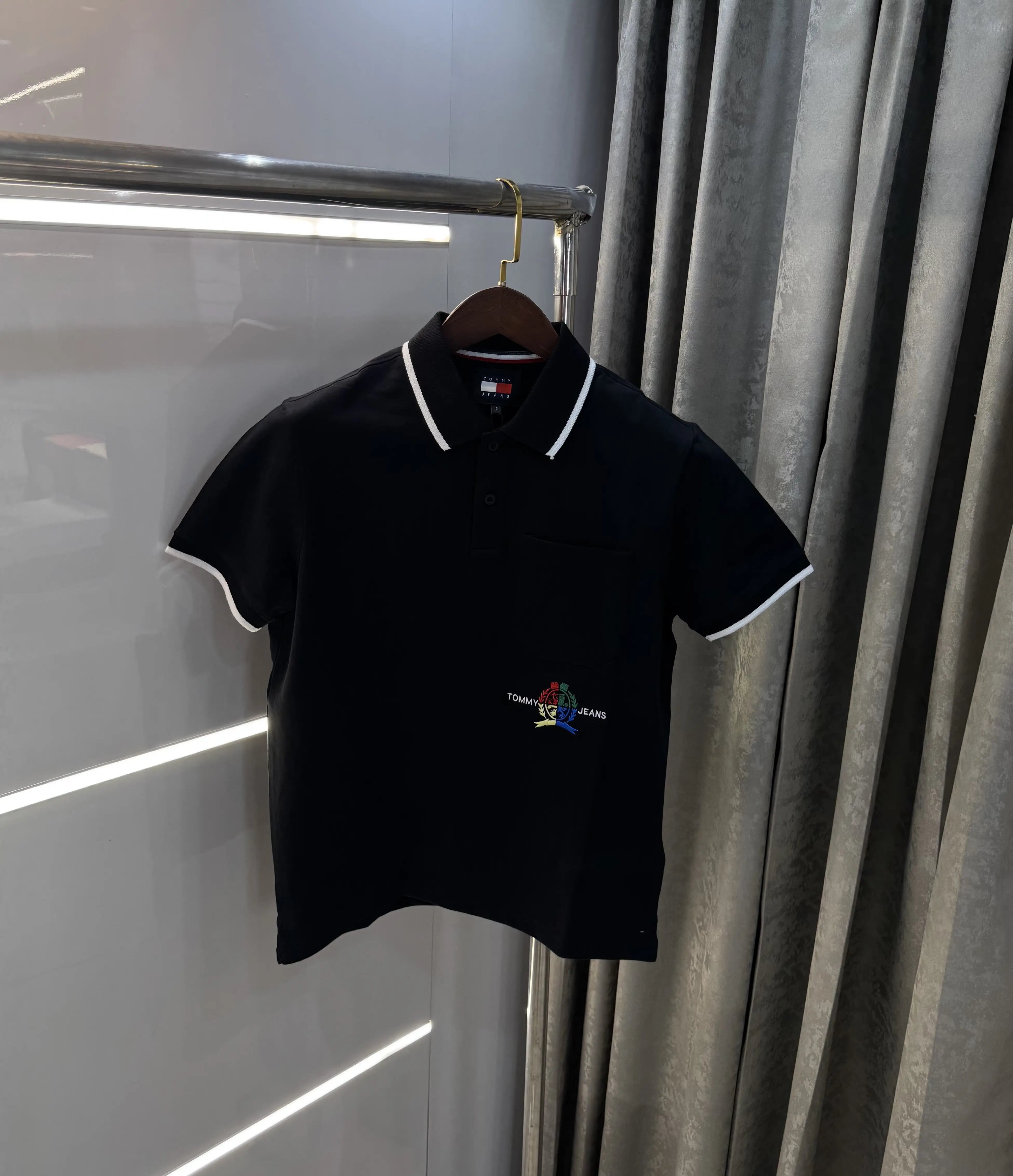 Tommby Hilfige r Black Premium Polo T-shirt