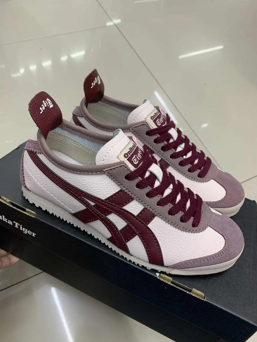 Onitsuka Tiger Mexico 66 Beige Burgundy  Mens 7A Premium Sneakers D-2038