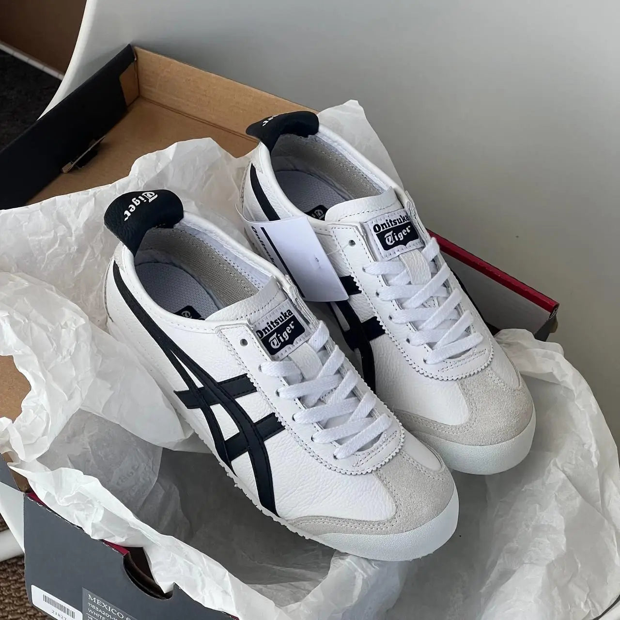 Onitsuk_a Tiger Mexico 66 White Black Mens 7A Premium Quality Sneakers D-1784