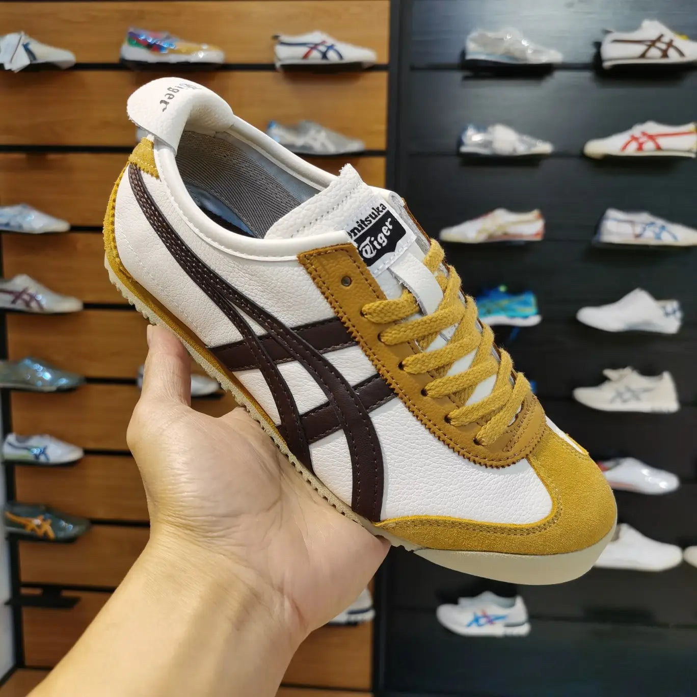 Onitsuk_a Tiger Sneakers Mexico 66 Cream Licorice Brown 7A Premium Sneakers For Mens D-1785