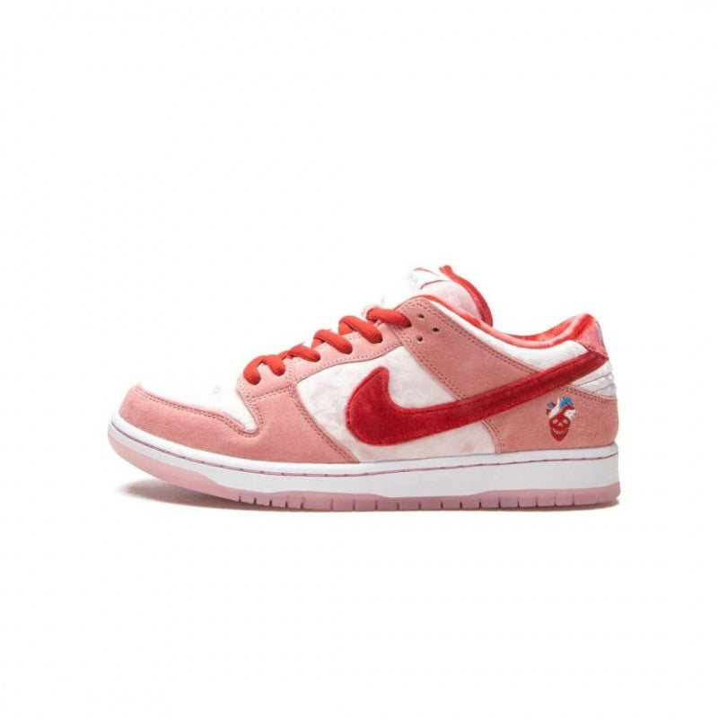 Nik e SB Dunk low Strange Lover