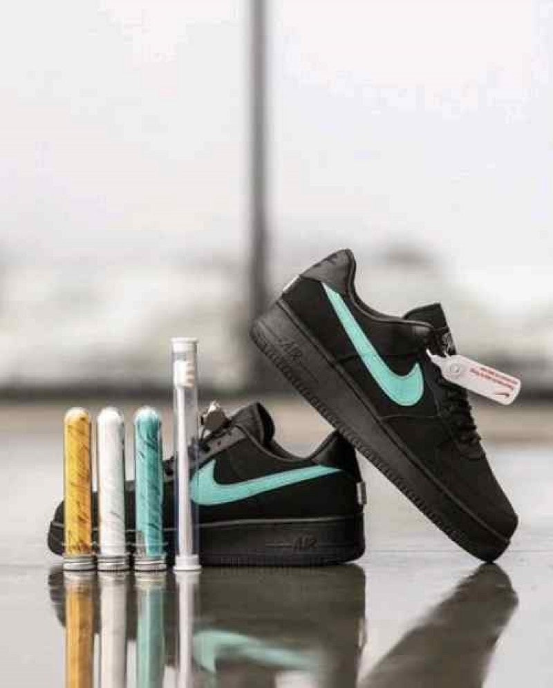 Nik airforce 1 low tiffany co sneak