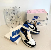 Nik e Air Jordan 1 Low X Travis Sco