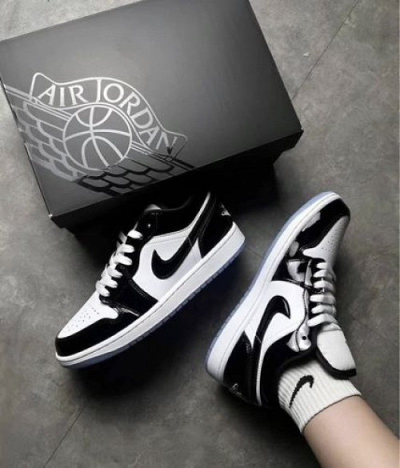 Nik e Air Jordan 1 Low SE Concord F