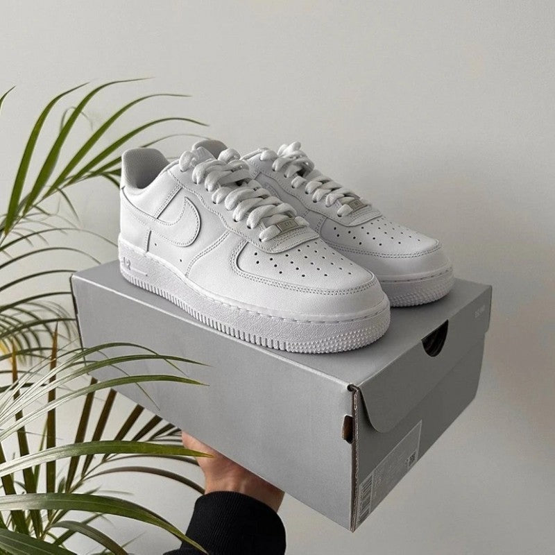 Nik e Air Force 1 Low Tripple White