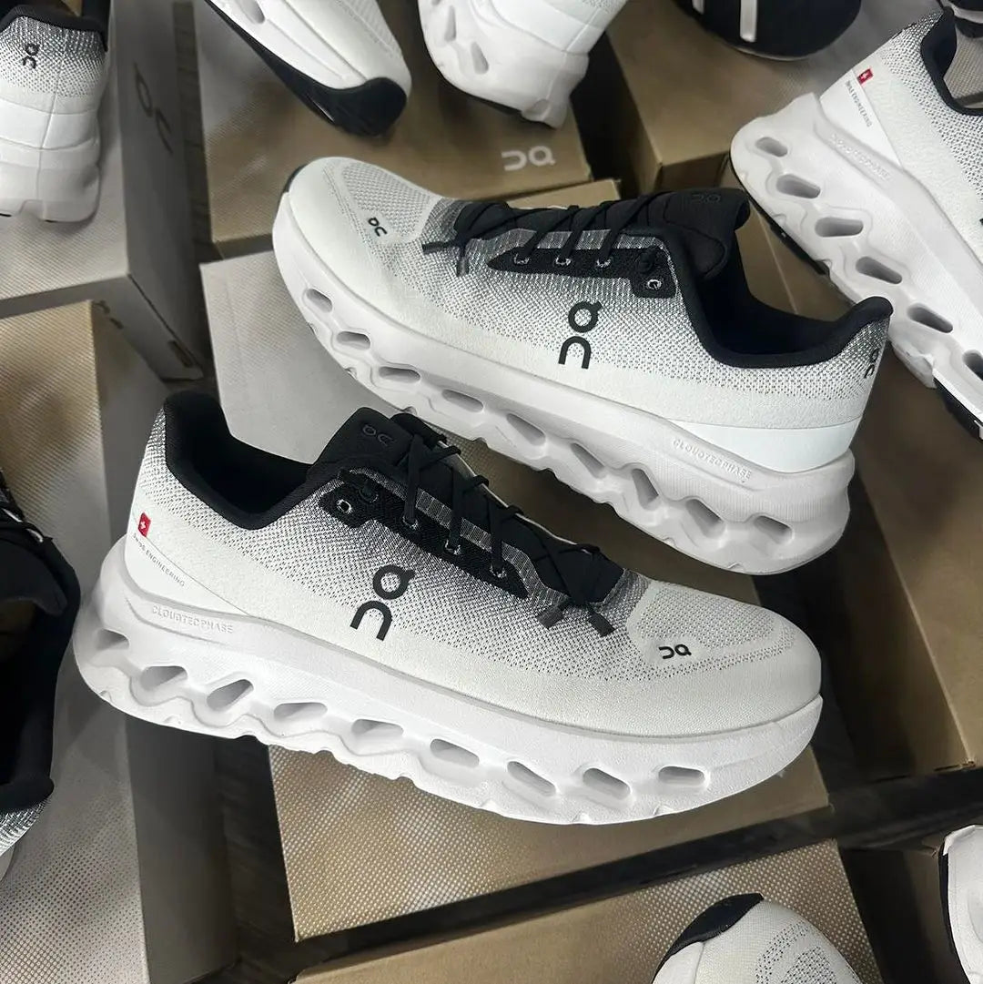 On Cloud Tilt 2 0 BLACK IVORY