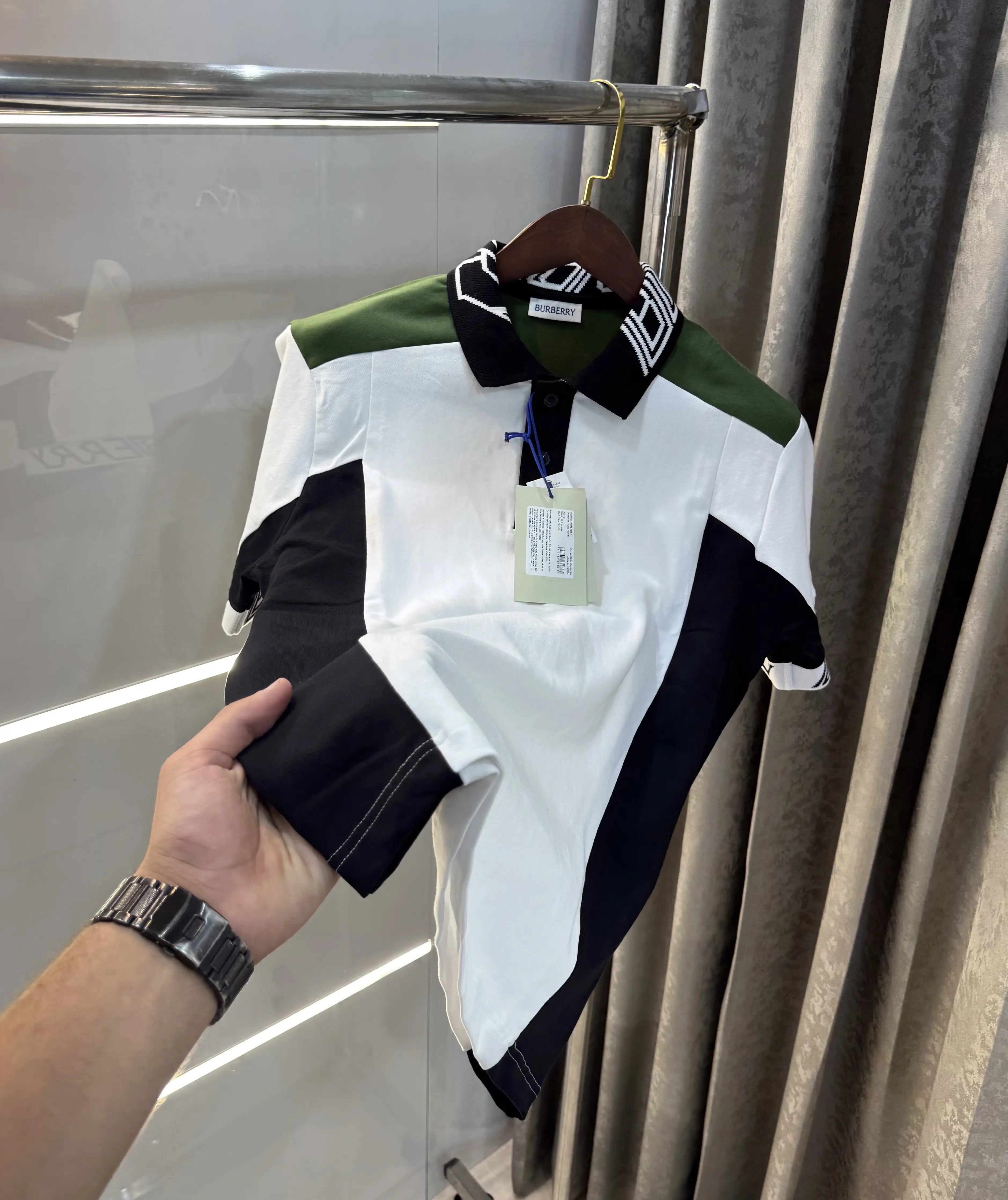 Burberr y White Embroidery Logo  Premium Classic Polo T-Shirt