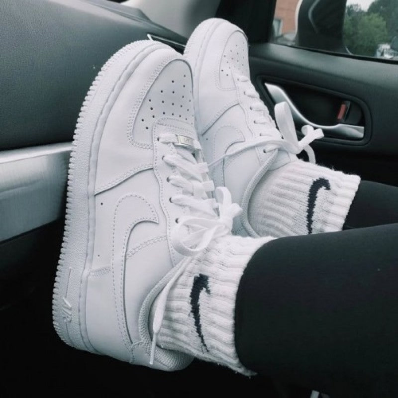 Nikee Airforce 1 Low MILKY WHITE LEATHER QUALITY WITH ALL ACCESSORIES AND KIT 