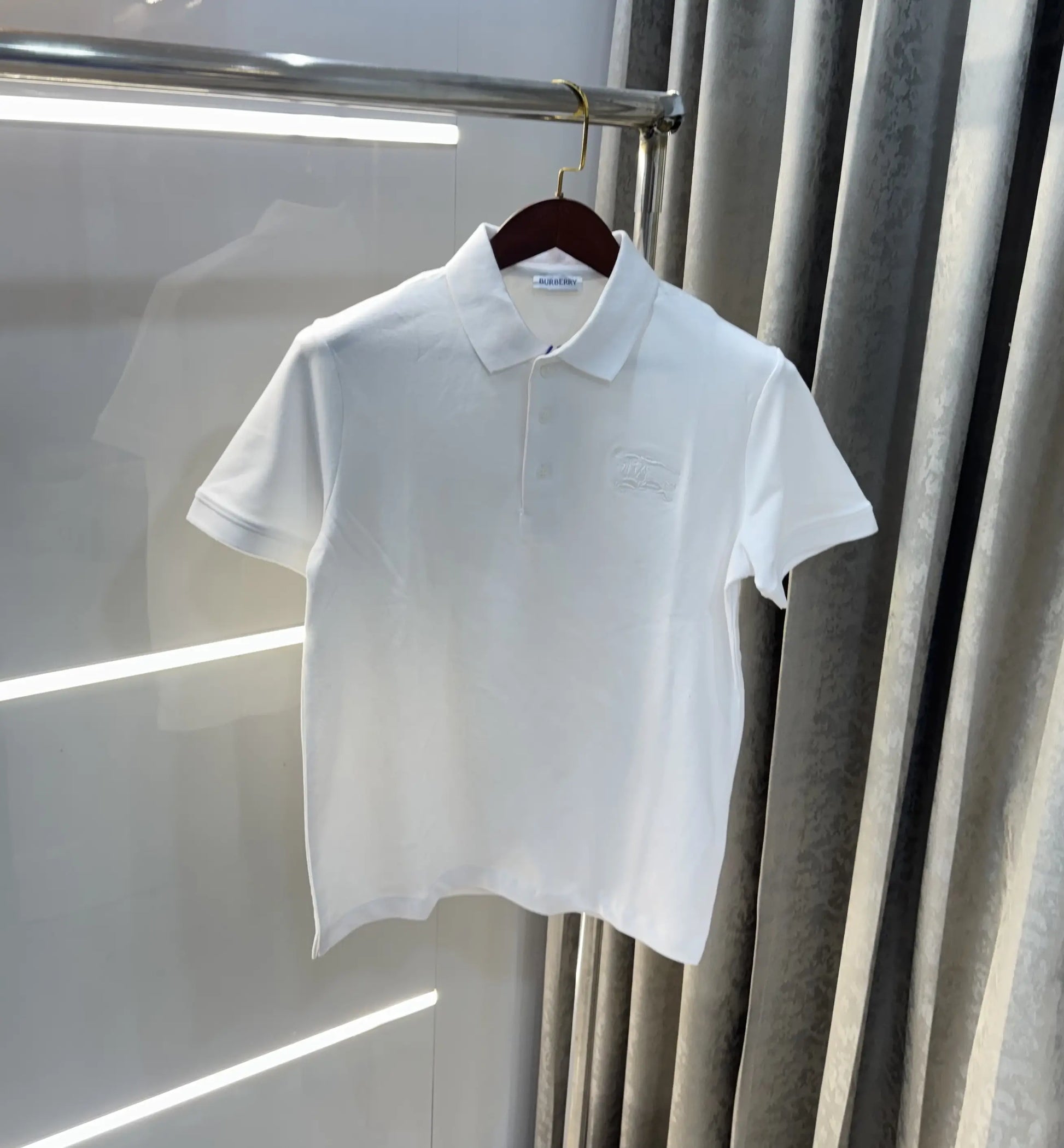Burberr y White Embroidery Logo  Premium Classic Polo T-Shirt
