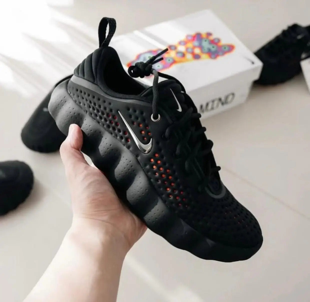 Nike Mind 002 BLACKHYPE CRIMSON(FIX)