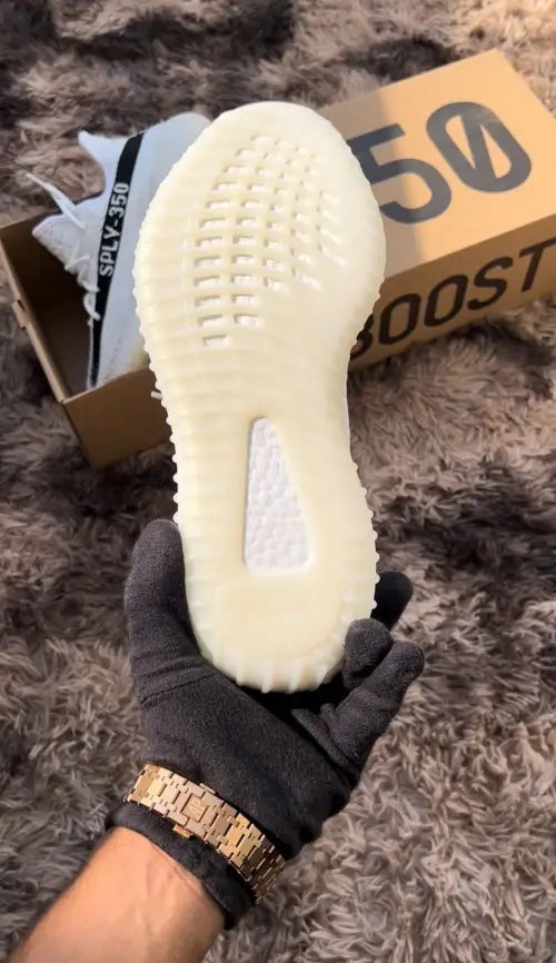 Adida_s Yeezy 350 v2 Core Custom White/AMSTERDAM