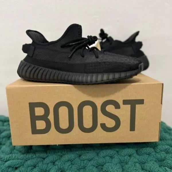 Adida_s yeezy boost 350 V2 Onyx semi ua with Accessories