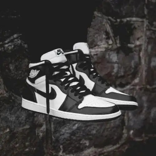 Nik_e Jordan Retro 1 High Panda Women