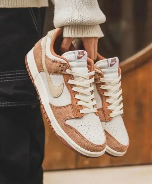Nik_e Dunk Low Medium Curry Suede Quality