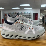 On Cloud Running Surfer Trail Aloe Mineral