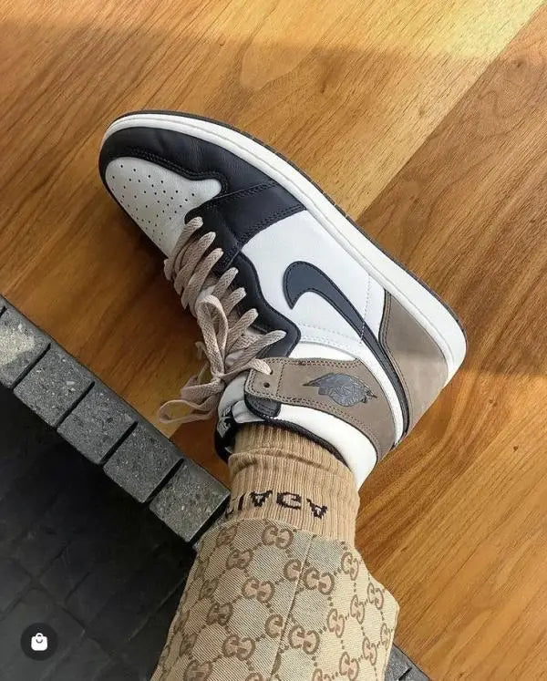Nik_e Jordan Retro 1 Dark Mocha Women