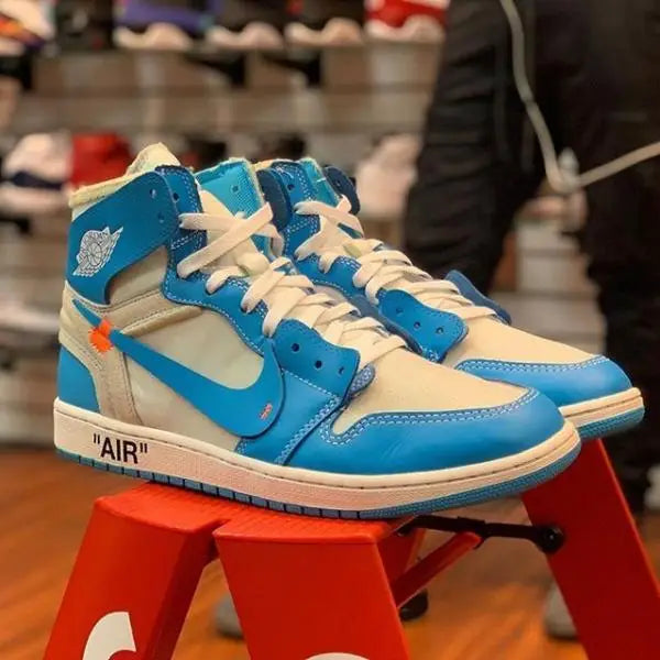 Nik_e Jordan retro 1 X off white UNC Blue