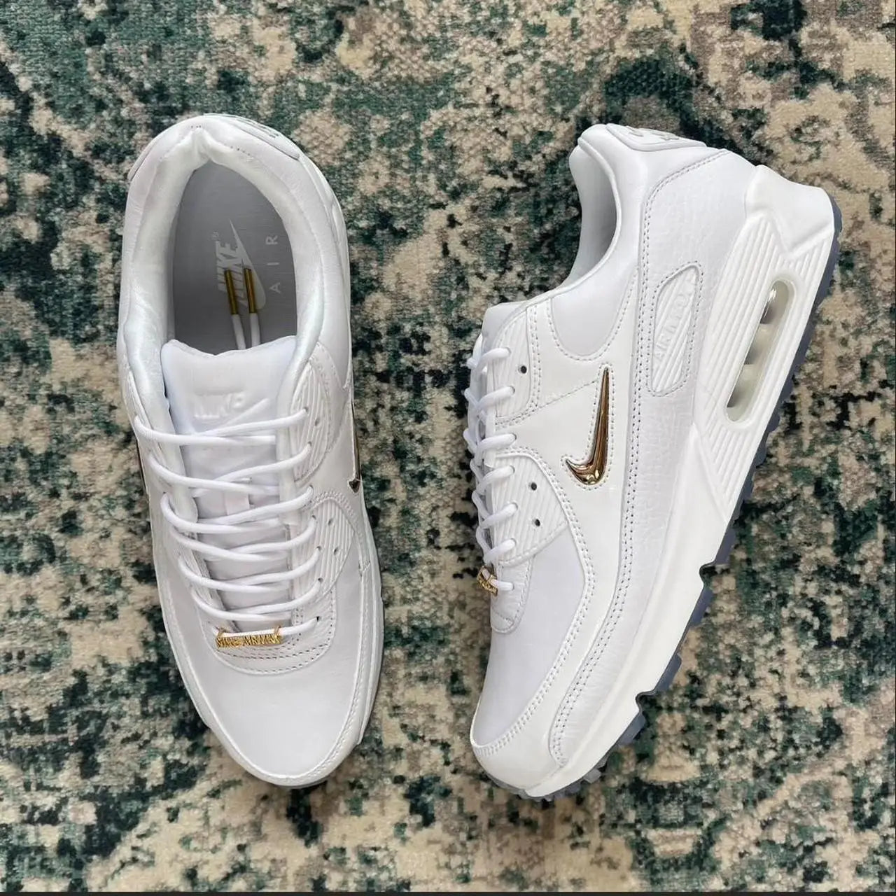 Nike Airmax 90 Pirate Radio Metallic Gold