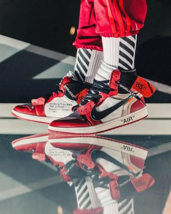 Nik_e Jordan retro 1 X off white UNC Red