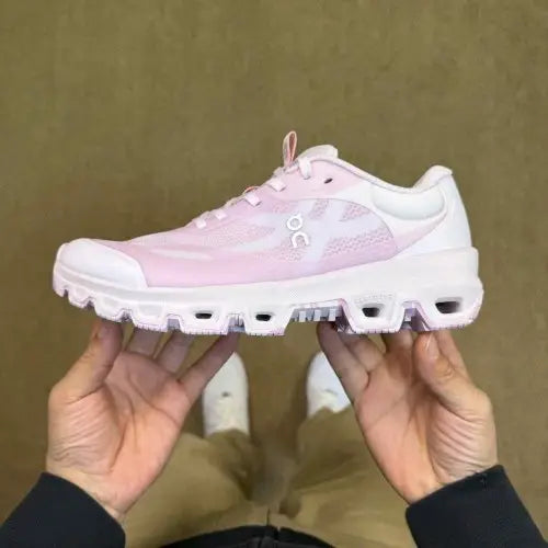 On Running Cloudventure 2 Loewe Pale Pink