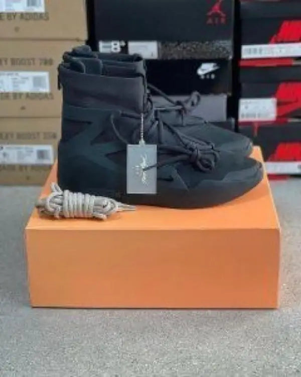 Nik_e Air Fear Of God Triple Black
