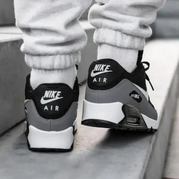 Nik_e AirMax 90 Essential White Black