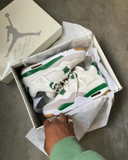Jordan Retro 4 Pine Green Surplus Semi UA