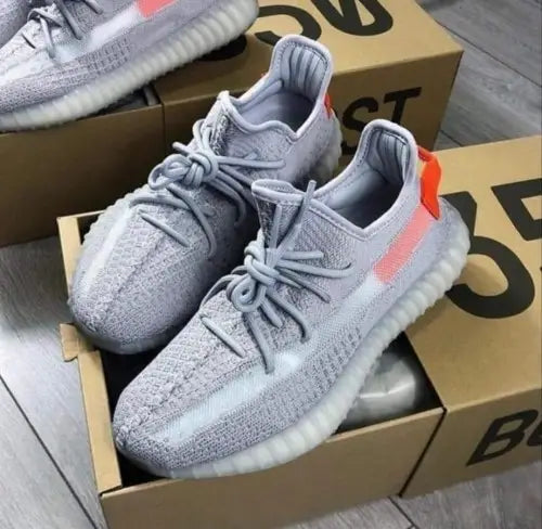 Adidass Yeezy 350 V2 TAIL LIGHT (SEMI UA) With OG ACCESSORIES