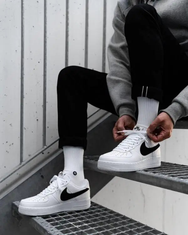 Nik_e AirForce 107 White and Black Swoosh Leather